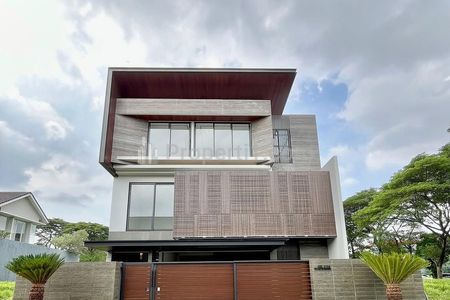 Dijual Rumah Baru Mewah di Kawasan Golf Citraland Surabaya