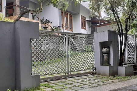 Dijual Rumah Mewah di Perum Villa Tidar Indah Kota Malang