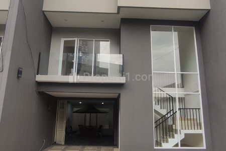 Dijual Rumah Nayara Townhouse Samping AEON Mall Tanjung Barat
