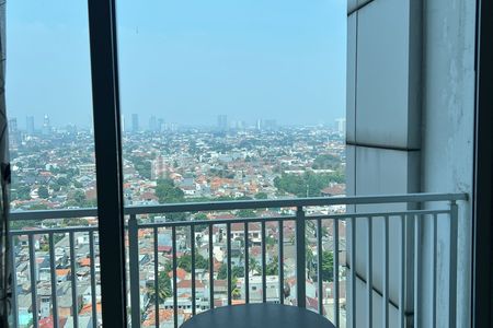 Disewakan Apartemen Essence Darmawangsa Tipe 2BR Good Furnished di Emi Tower