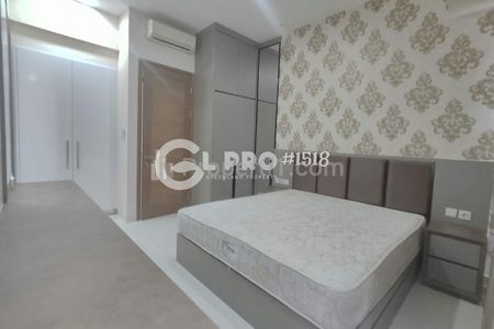 Sewa Apartemen Mewah Private Lift Condo Taman Anggrek Residences 3+1 Bedrooms 135 sqm Full Furnished di Tanjung Duren Jakarta Barat