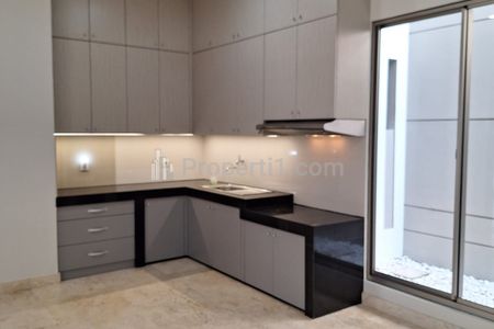 Disewakan Rumah Golf Island SEMI FURNISH PIK, Jakarta Utara
