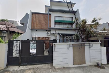 Dijual Rumah Minimalis Wooden Style di Bintaro, Pesanggrahan, Jakarta Selatan