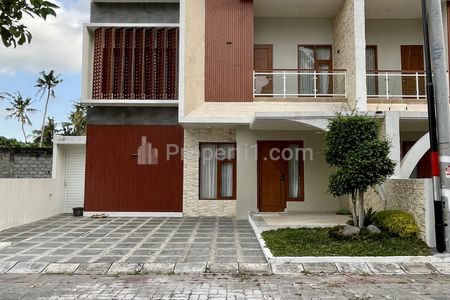 Dijual Rumah Baru Modern Minimalis Dalam Perumahan di Jl. Tajem Yogyakarta Dekat Jogja Bay, Budi Mulia, UNRIYO