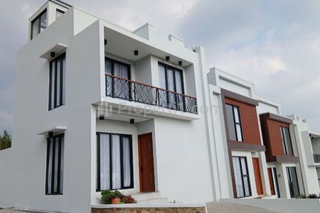 Jual Rumah 2 Lantai Plus Roof Top Furnish City View Bisa Disewakan Sejuk di Kawasan Wisata Lembang Bandung