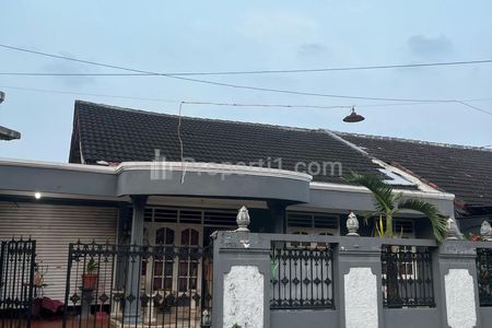 Dijual Cepat Rumah Lama di Pamulang Permai I - Tangerang Selatan
