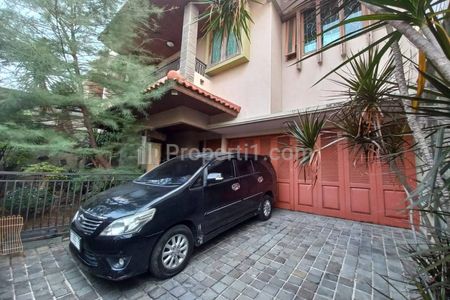 Dijual Rumah Mewah Luas Krakatau Jantung Kota Dekat Simpang 5, Mall, Rumah Sakit, Perkantoran Semarang