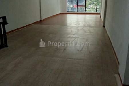 Jual Ruko di Jalan Kebayoran Lama, Jakarta Selatan