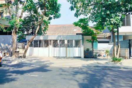 Rumah Dijual/Disewakan di Tambaksari Surabaya Barat Nol Jalan
