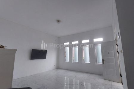 Dijual Cepat Rumah Tinggal 2 Lantai di Karang Tengah, Condet, Jakarta Timur