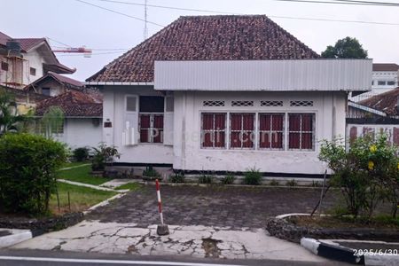 Dijual Rumah SHM Klasik di Kotabaru Yogyakarta