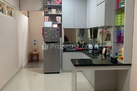 Dijual Rumah Hunian + Kost Eksklusif 6 Kamar Tidur di Joyogrand Kota Malang