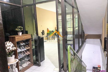 Dijual Ruko Komplek Graha Metropolitan Jalan Kapten Sumarsono, Medan
