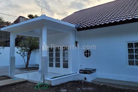Disewakan Rumah Tipe 4 Kamar Tidur di Kebayoran Baru Jakarta Selatan - Kondisi Unfurnished