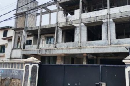 Dijual Rumah 3 Lantai di Duren Sawit, Jakarta Timur