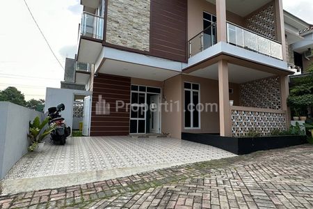 Dijual Rumah Baru Plus Rooftop di Cibubur, Ciracas, Jakarta Timur