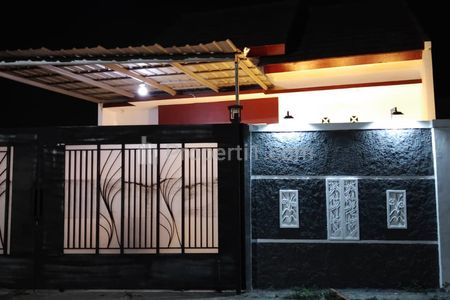 Dijual Rumah Impian di Jl. Sejahtera Timur Karang Semanding, Jantung Kota Tuban, Siap Huni