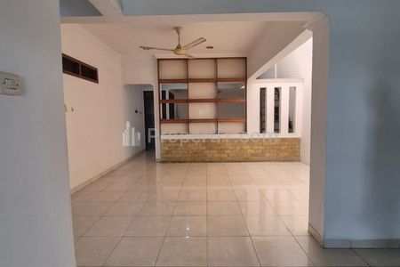 Disewakan Rumah Taman Alfa Indah Ukuran 8x18m Jakarta Barat