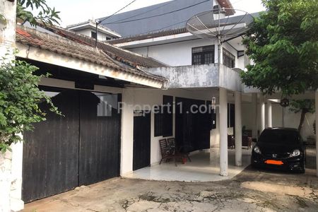 Jual Rumah Lama Luas Bagus di Raya Panggung Kota Bekasi