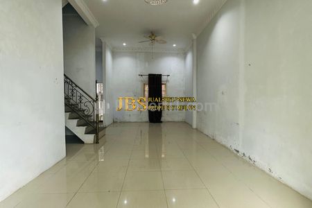 Jual Rumah 3 Tingkat di Komplek Grand Murai Land Jalan Murai - Sunggal