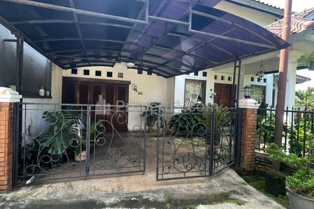 Dijual Rumah Hook Komplek di Cireundeu, Ciputat, Tangerang Selatan
