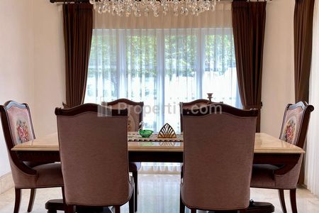 Dijual Rumah Daerah Jagakarsa Full Modern and Good Furnished 4+2 BR - Jakarta Selatan