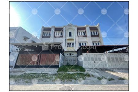 Dijual Ruko 3 Tingkat di Jalan Setia Jadi (Daerah Krakatau) Medan