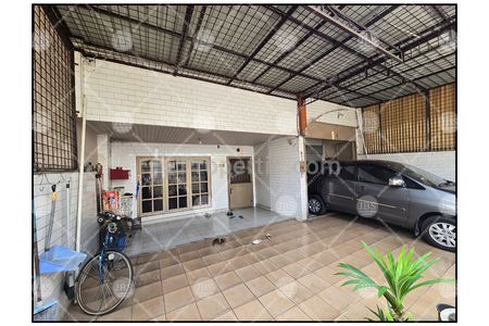 Dijual Ruko 2.5 Tingkat Kondisi Siap Huni Jalan Pekan Baru - Medan