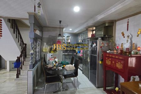 Dijual Ruko Kondisi Siap Huni di Jalan Pekan Baru - Medan