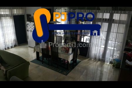 Dijual Rumah Cantik Harapan Indah Bekasi