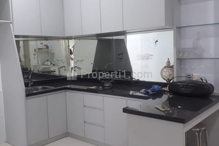 Dijual Rumah Mewah Istimewa dengan Kamar Banyak di Joyogrand Malang