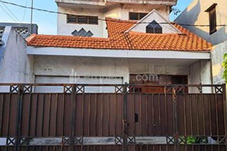 Dijual Rumah 2 Lantai di Kedungdoro, Surabaya