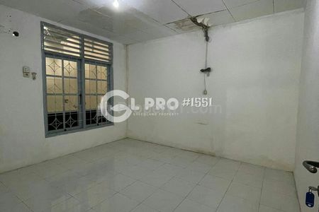 Sewa Rumah 2 Lantai di Duri Kosambi Baru 4 Kamar Tidur di Cengkareng Jakarta Barat