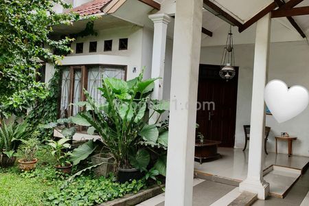 Jual Cepat di Bawah Harga Pasaran Rumah 2 Lantai Strategis di Pamulang, Tangsel