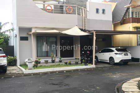 Dijual Rumah Mewah 4 Lantai di Cigadung Dago Bandung Cluster Eksklusif D' Dangau View Lembah