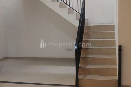 Jual/Sewa Rumah 2 Lantai 4 Kamar di Gading Elok Barat, Kelapa Gading Jakarta Utara
