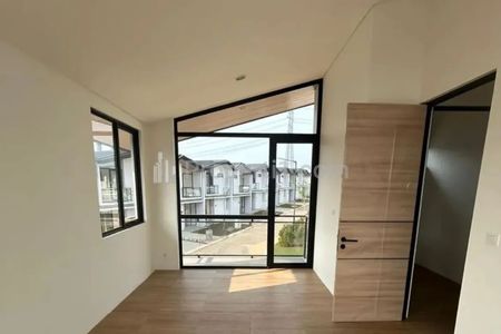 Dijual Cepat BU (Butuh Uang) Rumah Cendana Cove Lippo Central