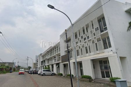 Jual Ruko Bagus di Komplek Ruko Dian Istana Surabaya