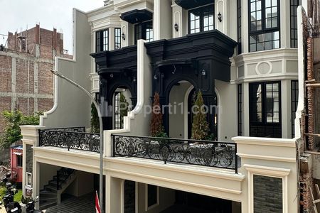 Dijual Rumah Dalam Townhouse Exclusive di Jagakarsa Jakarta Selatan