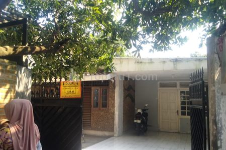 Dijual Rumah Secondary Dekat Stasiun Kereta Api Lenteng Agung, Jaksel