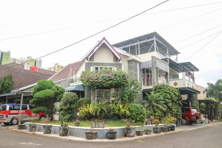 Dijual Rumah Hook Mewah Terawat Siap Huni di Palem Permai Buahbatu Bandung !!