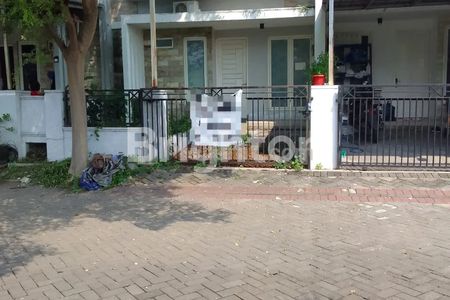 Dijual Rumah  2 Lantai di Wisata Semanggi Rungkut Surabaya