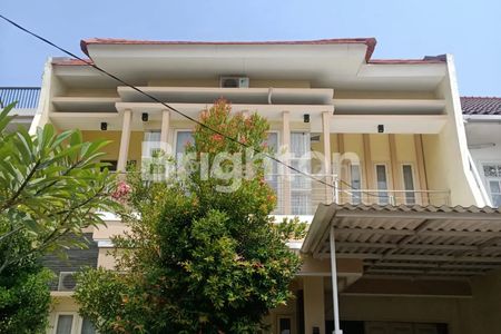 Dijual Rumah Mewah 2 Lantai di Sidosermo Surabaya
