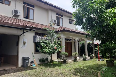 Dijual Rumah Luas di Taman Jati Indah, Depok