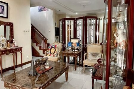 Jual Rumah Huk Siap Huni Turun Harga, Area Senopati, Dekat Tendean, SCBD, Gunawarman, Suryo, Sudirman, Trunojoyo, Kebayoran Baru, Jakarta Selatan