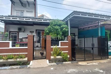 Tampak depan