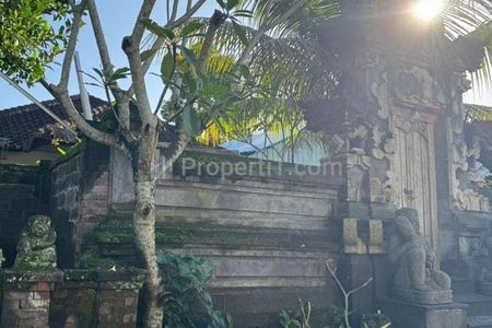 Dijual Rumah Luas di Raya Puspa Resti, Kabupaten Badung, Bali