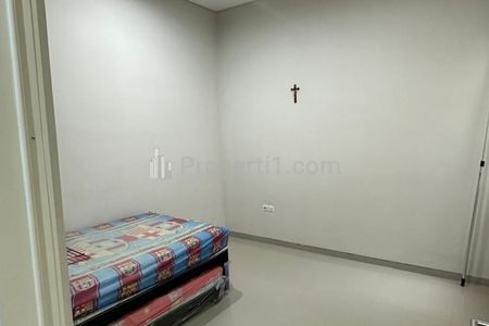 Dijual Rugi Rumah 2 Lantai di Mulyosari Surabaya, Baru Ditempati 1 Tahun