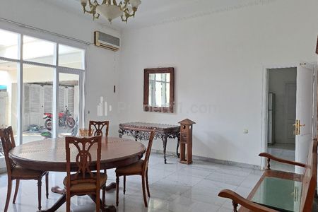 Disewakan Rumah Area Jeruk Purut 5 Bedroom - Jakarta Selatan