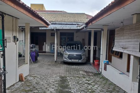 Jual Rumah Induk, Unit Kost Aktif, dan Paviliun Terpisah di Wonocatur, Banguntapan, Kabupaten Bantul, Yogyakarta